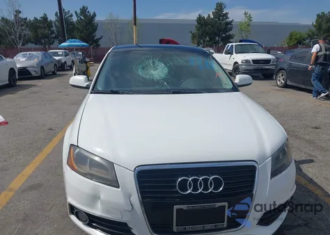 2011 Audi A3 2.0 Tdi Premium z USA, uszkodzony, nr VIN WAUKJAFM0BA021849